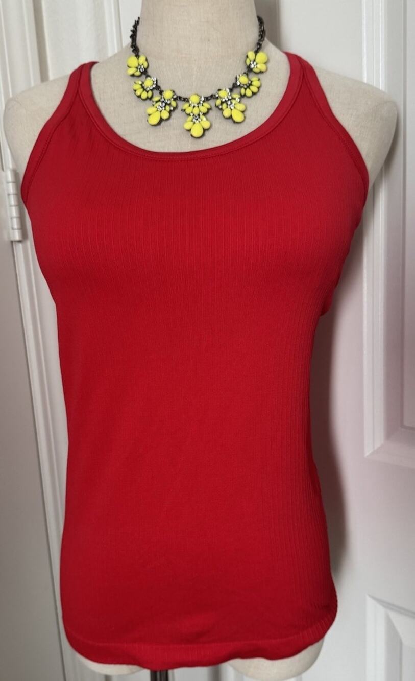 ATTRACO Women’s Medium Red Racerback Tank Top Built In Padded Bra Athletic NWT